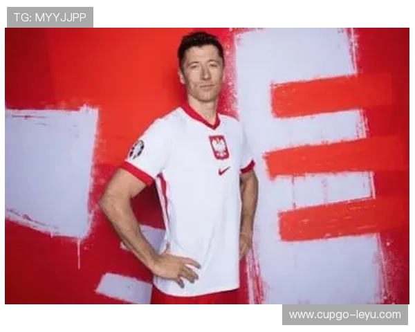 莱万INS深情告别哈维：荣幸效力麾下，共写巴萨传奇篇章