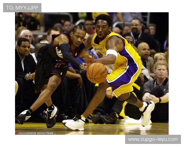 艾弗森得分方式解析：颠覆传统的速度哲学，与杀手变向的技艺融合